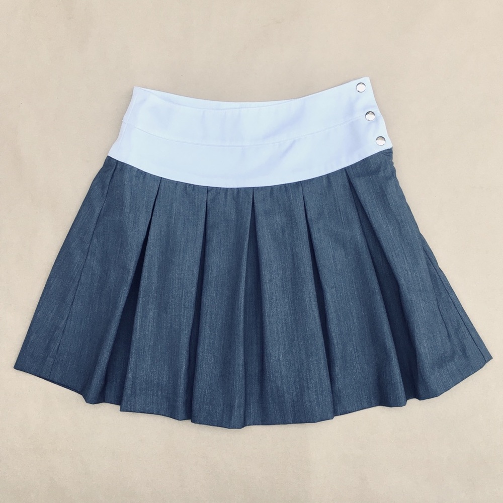 JOA ❉ Pleated Tennis Mini Skirt in Grey XXS - Picture 3 of 7